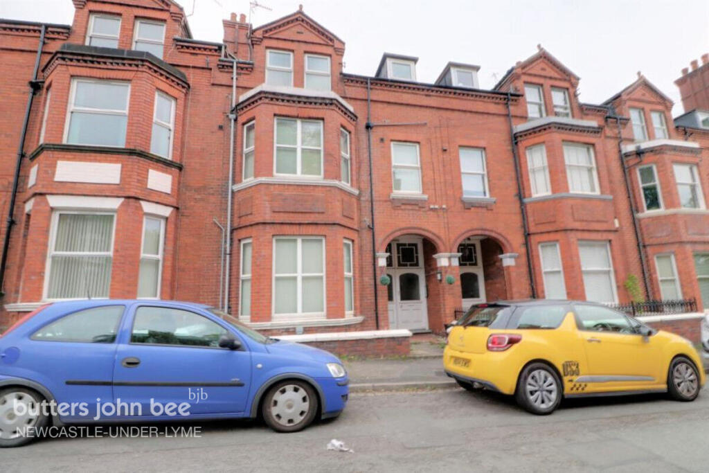 4 bed Studio for rent in Newcastle-under-Lyme. From Butters John Bee - Newcastle Under Lyme