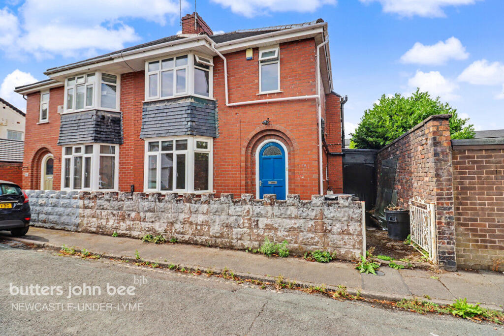 3 bed Semi Detached for rent in Newcastle-under-Lyme. From Butters John Bee - Newcastle Under Lyme 3 bed Semi Detached for rent in Newcastle-under-Lyme. From Butters John Bee - Newcastle Under Lyme