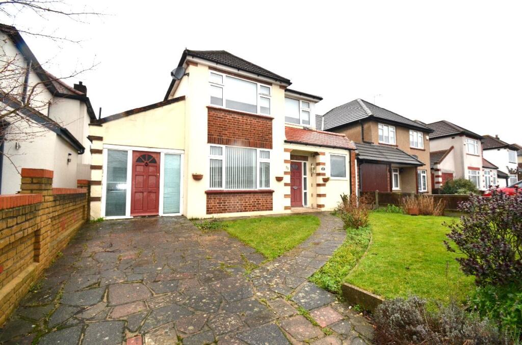 3 bed Detached for rent in Hornchurch. From Lux Homes - London & Essex