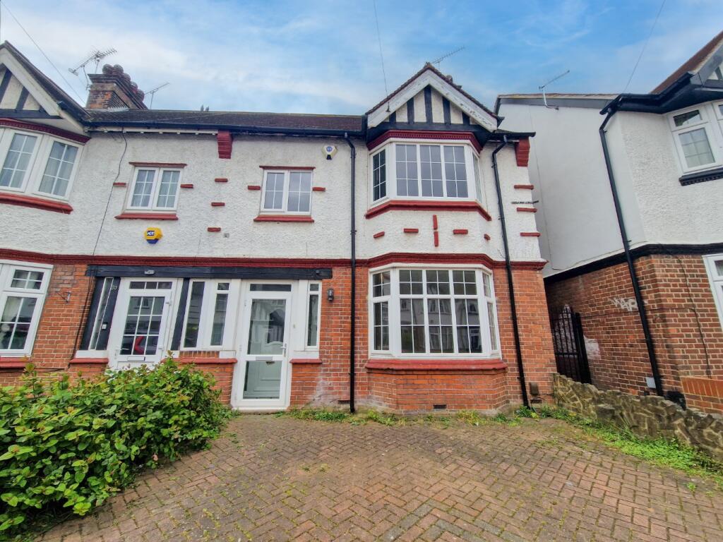 3 bed Semi-Detached House for rent in Northfleet. From M & M Estate & Letting Agents - Gravesend