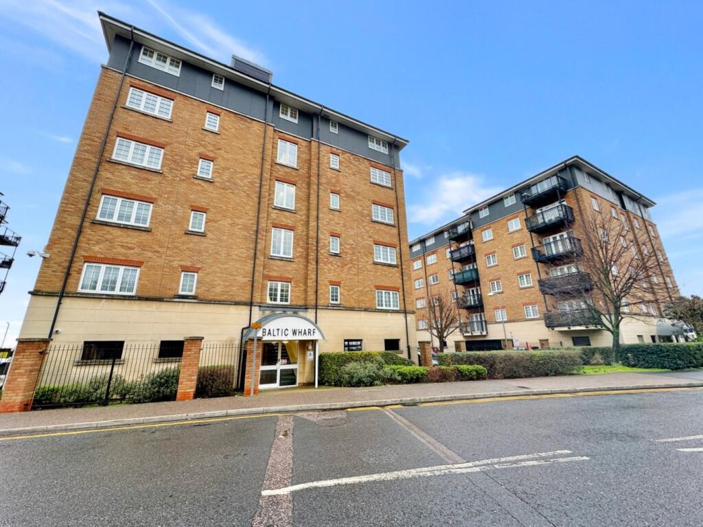2 bed Apartment for rent in Northfleet. From M & M Estate & Letting Agents - Gravesend