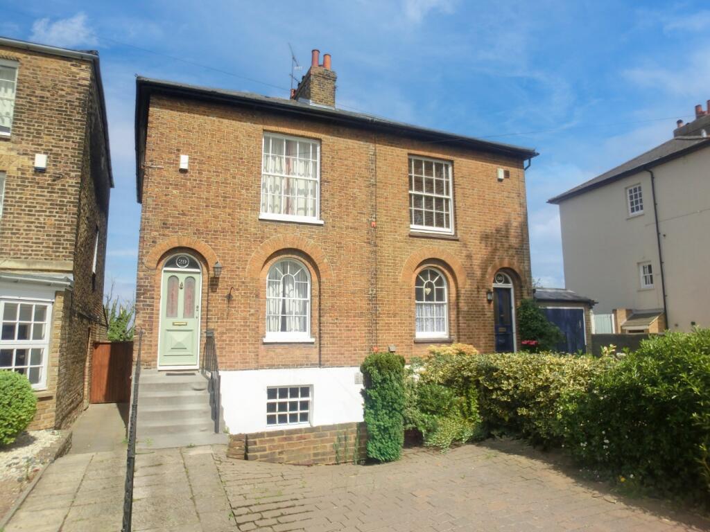 3 bed Semi-Detached House for rent in Gravesend. From M & M Estate & Letting Agents - Gravesend