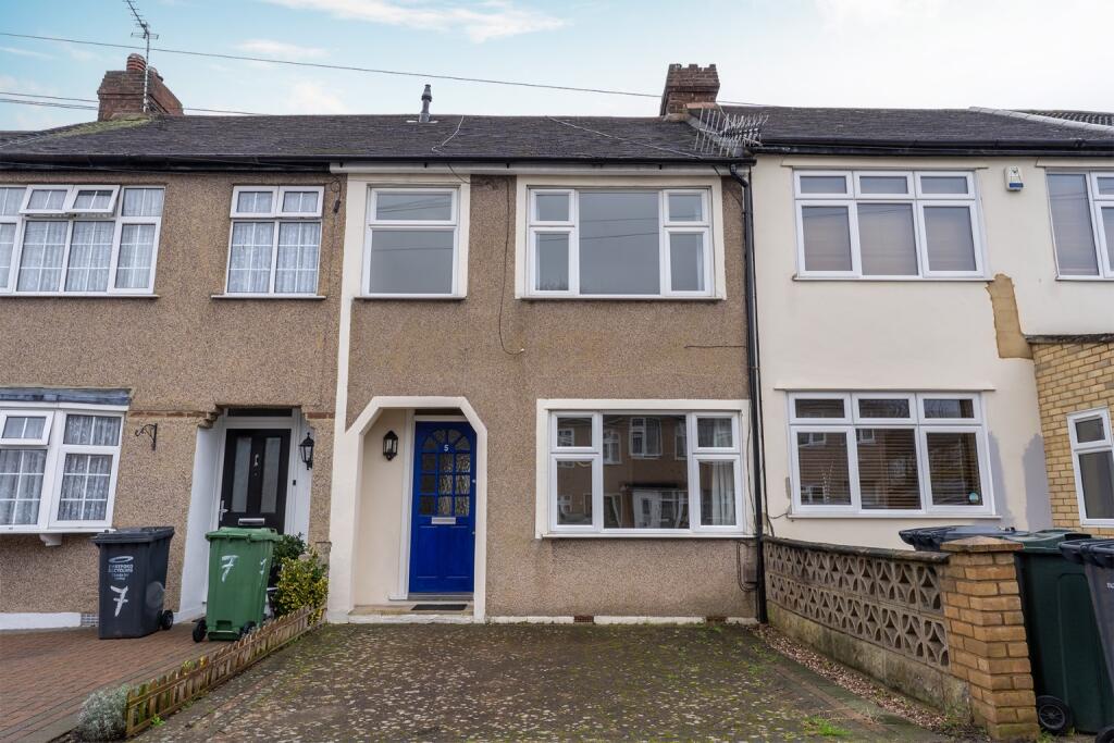 3 bed Mid Terraced House for rent in Crayford. From M & M Estate & Letting Agents - Gravesend 3 bed Mid Terraced House for rent in Crayford. From M & M Estate & Letting Agents - Gravesend