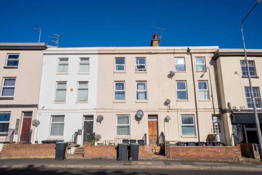 1 bed Apartment for rent in Northfleet. From M & M Estate & Letting Agents - Gravesend