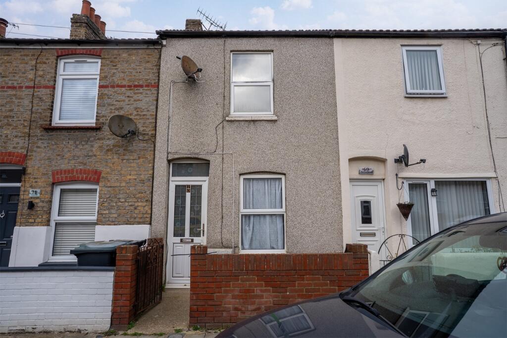 2 bed Mid Terraced House for rent in Northfleet. From M & M Estate & Letting Agents - Gravesend