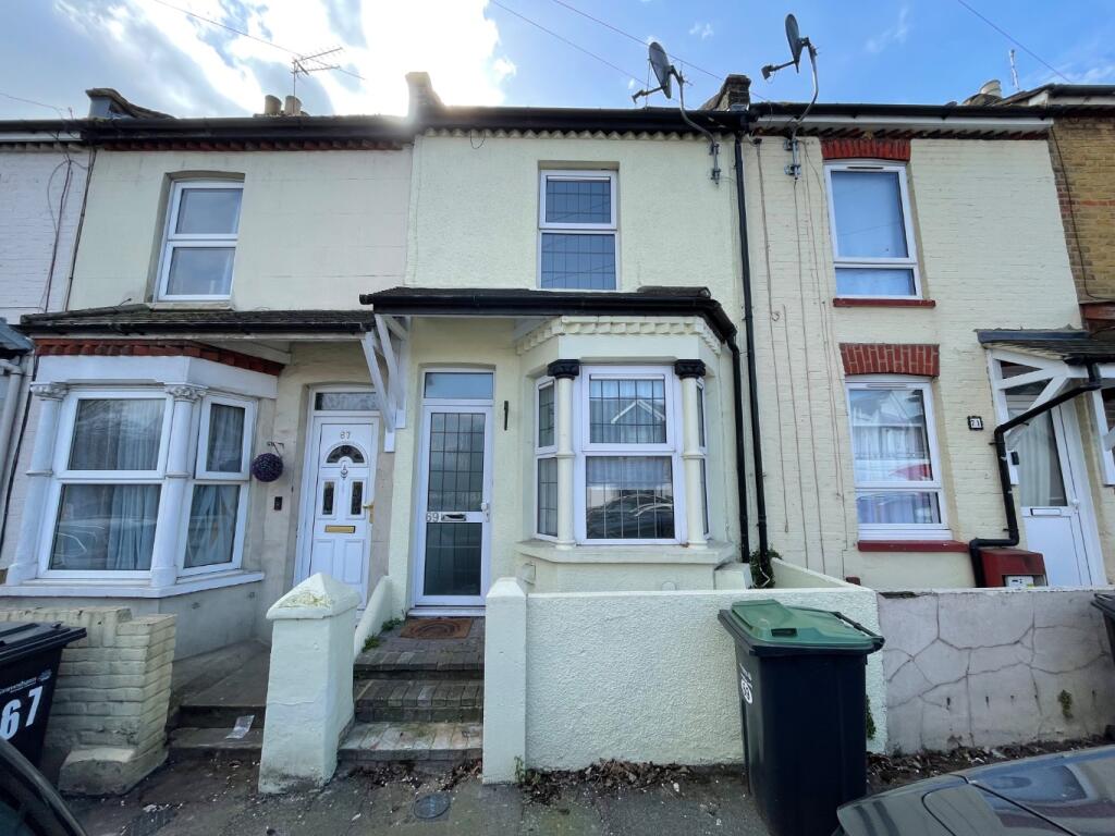 2 bed Mid Terraced House for rent in Northfleet. From M & M Estate & Letting Agents - Gravesend