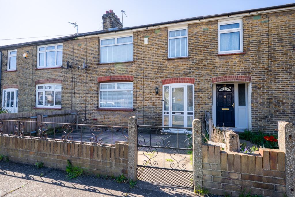 3 bed Mid Terraced House for rent in Swanscombe. From M & M Estate & Letting Agents - Gravesend 3 bed Mid Terraced House for rent in Swanscombe. From M & M Estate & Letting Agents - Gravesend