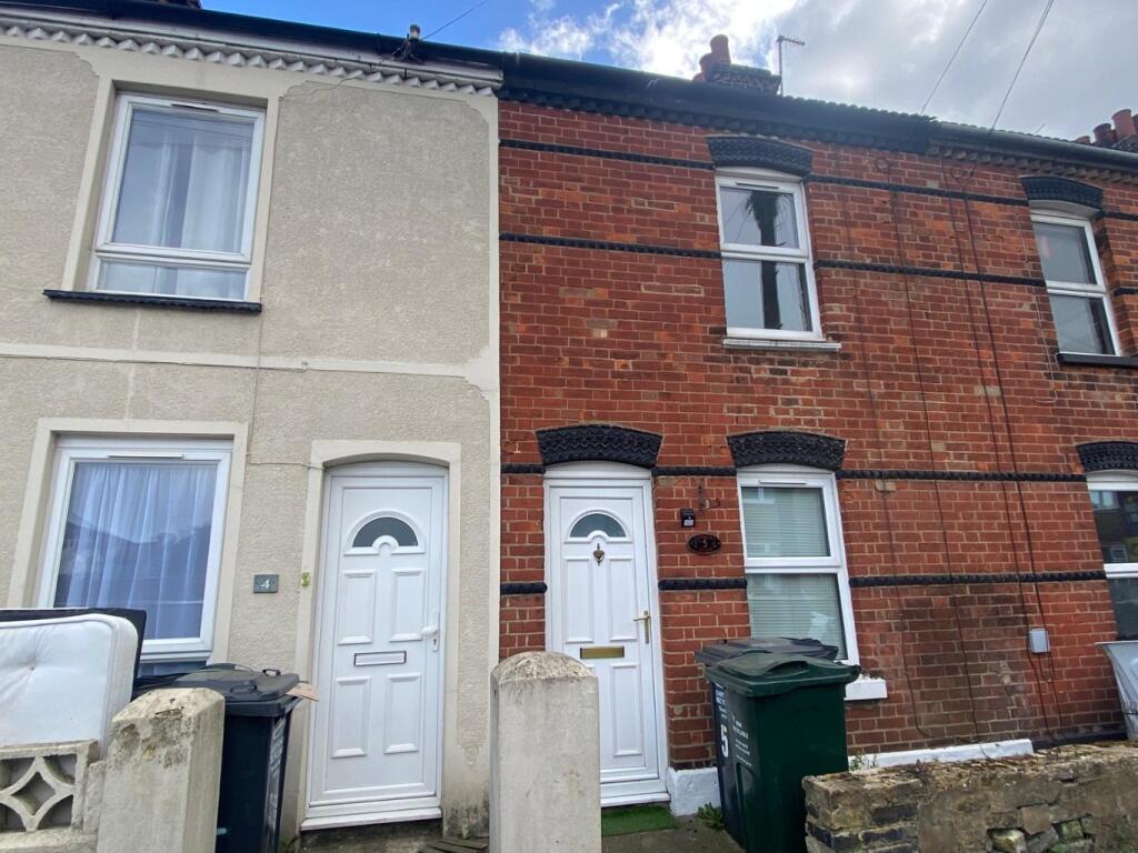 2 bed Mid Terraced House for rent in Swanscombe. From M & M Estate & Letting Agents - Gravesend 2 bed Mid Terraced House for rent in Swanscombe. From M & M Estate & Letting Agents - Gravesend