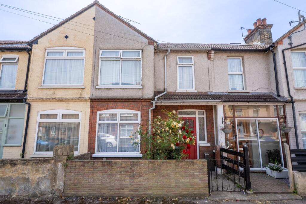 2 bed Mid Terraced House for rent in Northfleet. From M & M Estate & Letting Agents - Gravesend
