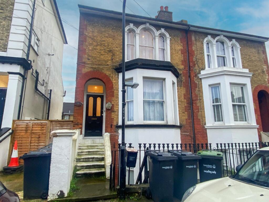 2 bed Apartment for rent in Northfleet. From M & M Estate & Letting Agents - Gravesend