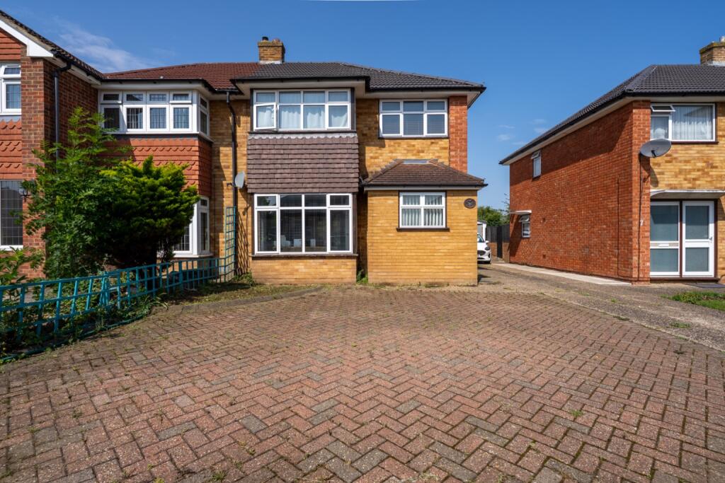 3 bed Semi Detached for rent in Shorne. From M & M Estate & Letting Agents - Gravesend