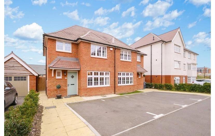 3 bed Semi Detached for rent in Betsham. From M & M Estate & Letting Agents - Gravesend 3 bed Semi Detached for rent in Betsham. From M & M Estate & Letting Agents - Gravesend