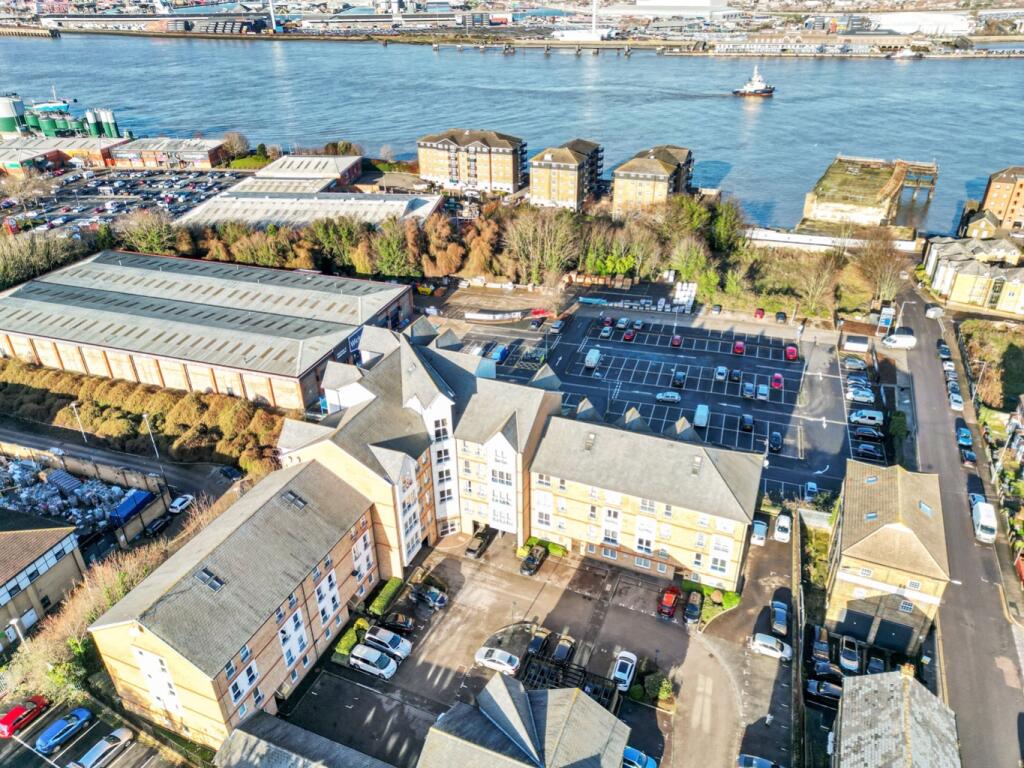 2 bed Apartment for rent in Northfleet. From M & M Estate & Letting Agents - Gravesend 2 bed Apartment for rent in Northfleet. From M & M Estate & Letting Agents - Gravesend