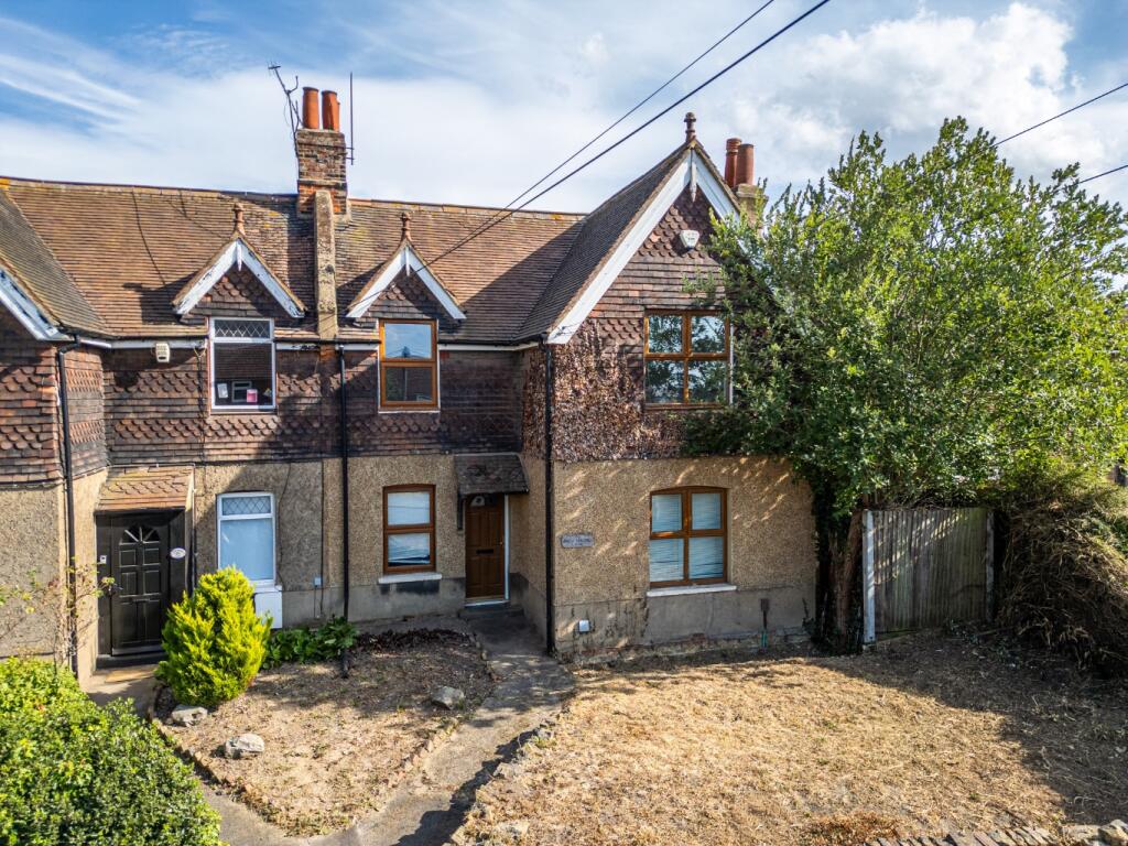 3 bed Semi Detached for rent in Northfleet. From M & M Estate & Letting Agents - Gravesend
