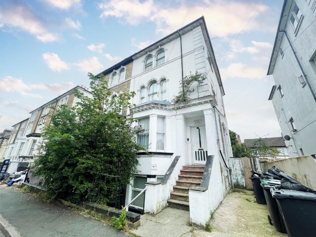 1 bed Apartment for rent in Northfleet. From M & M Estate & Letting Agents - Gravesend