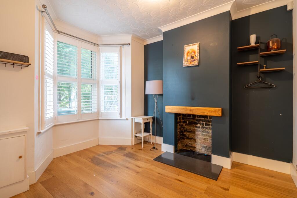 2 bed Mid Terraced House for rent in Northfleet. From M & M Estate & Letting Agents - Gravesend