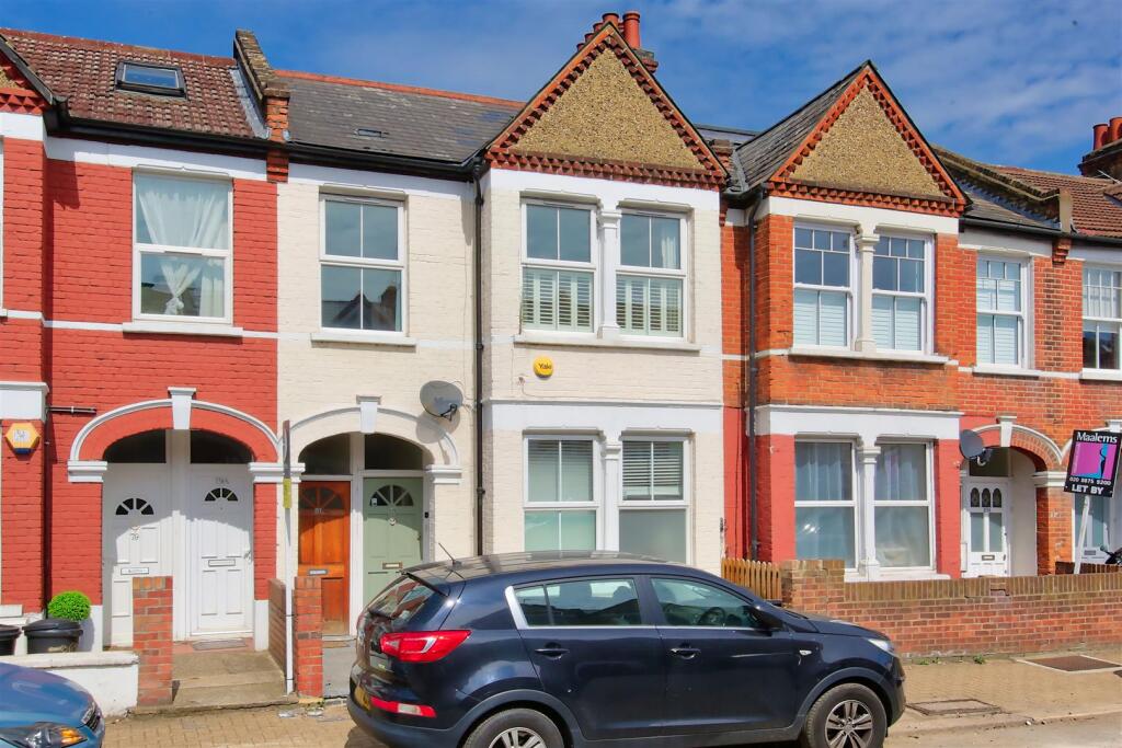 2 bed 1st Floor Flat for rent in Wandsworth. From Maalems