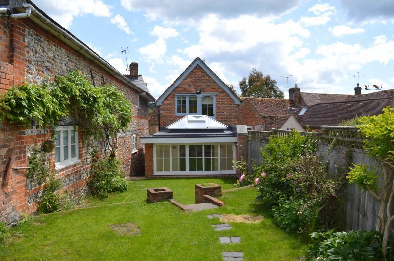 3 bed Cottage for rent in Marlborough. From Maalems 3 bed Cottage for rent in Marlborough. From Maalems