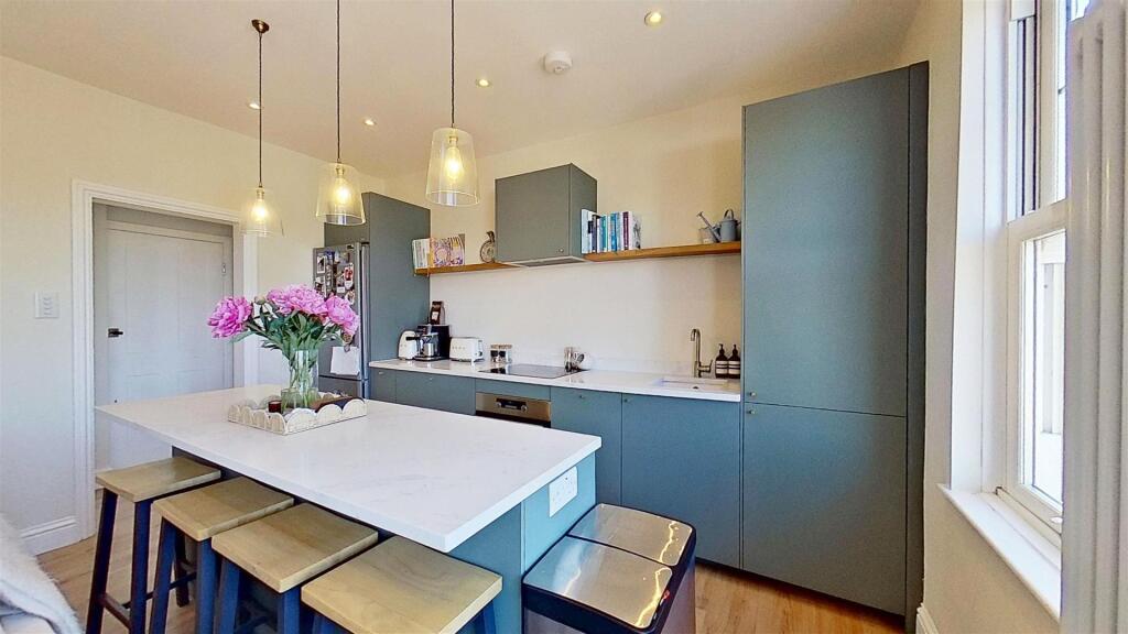 1 bed 1st Floor Flat for rent in Wandsworth. From Maalems