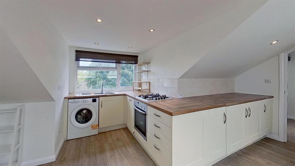 1 bed 1st Floor Flat for rent in Wandsworth. From Maalems 1 bed 1st Floor Flat for rent in Wandsworth. From Maalems