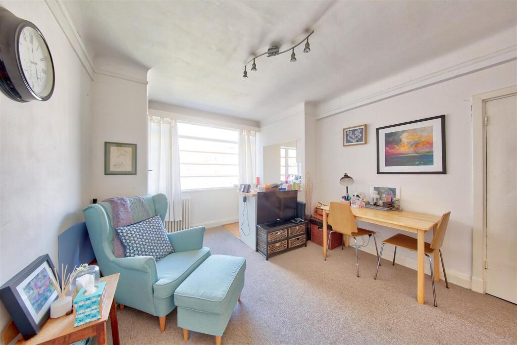 1 bed 1st Floor Flat for rent in Streatham. From Maalems