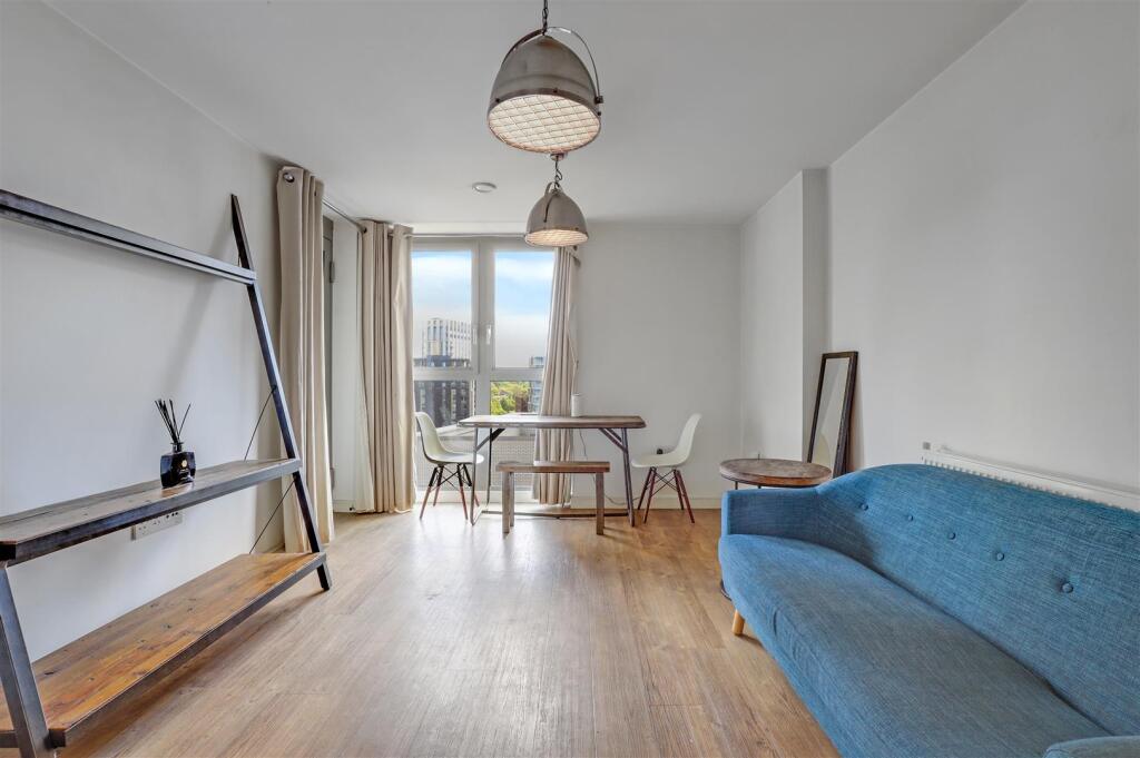 1 bed 1st Floor Flat for rent in Lewisham. From Madison Brook - Lewisham