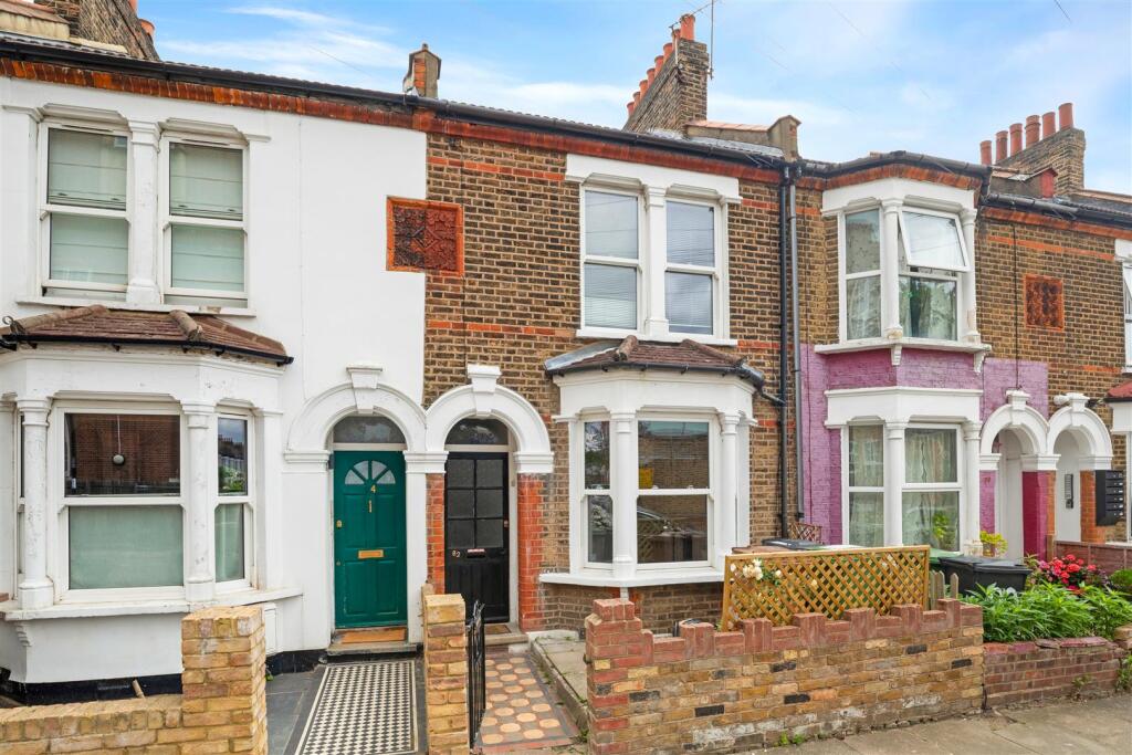 3 bed Detached for rent in Catford. From Madison Brook - Lewisham