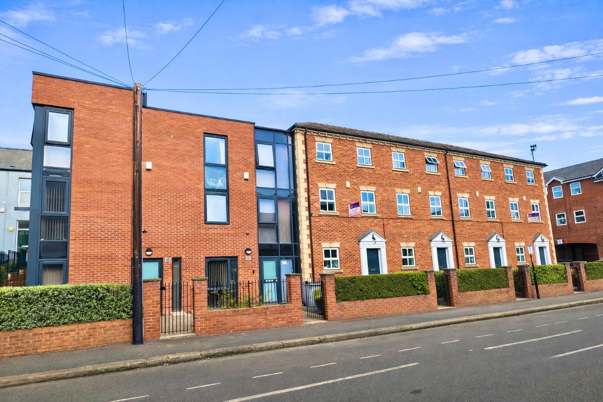 6 bed Mid Terraced House for rent in Sheffield. From MAF Properties - Sheffield