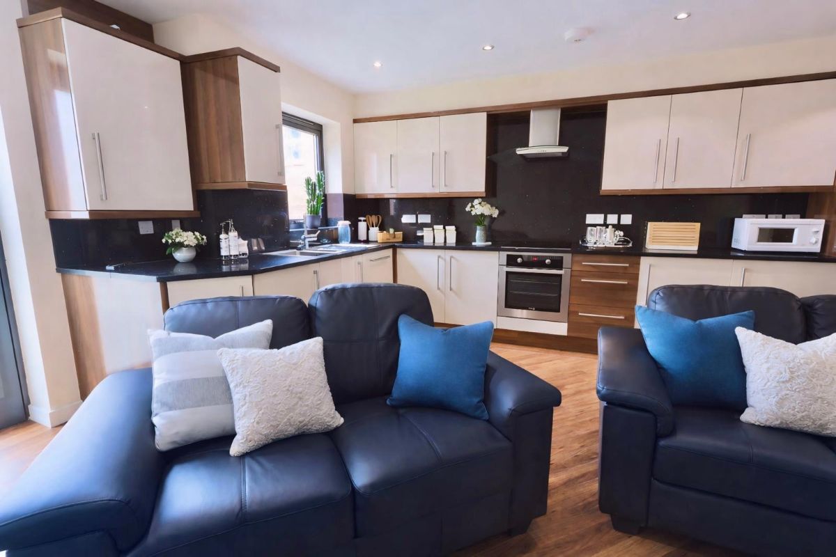 6 bed Mid Terraced House for rent in Sheffield. From MAF Properties - Sheffield