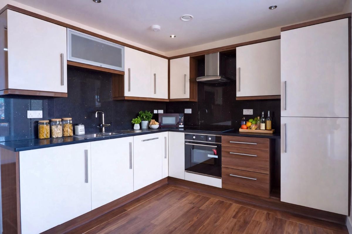 3 bed Apartment for rent in Sheffield. From MAF Properties - Sheffield
