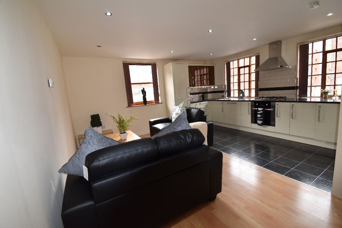 4 bed Apartment for rent in Sheffield. From MAF Properties - Sheffield