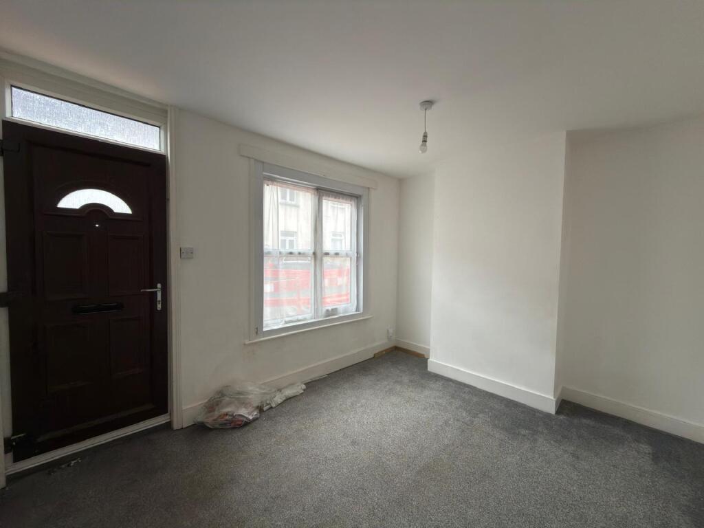 2 bed Detached for rent in Chatham. From Maltbys - Gravesend 2 bed Detached for rent in Chatham. From Maltbys - Gravesend