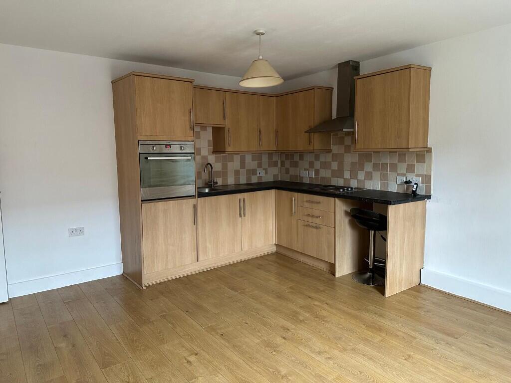 2 bed 1st Floor Flat for rent in Northfleet. From Maltbys - Gravesend
