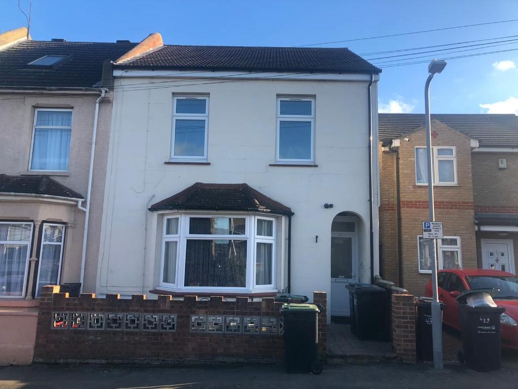 2 bed 1st Floor Flat for rent in Gravesend. From Maltbys - Gravesend