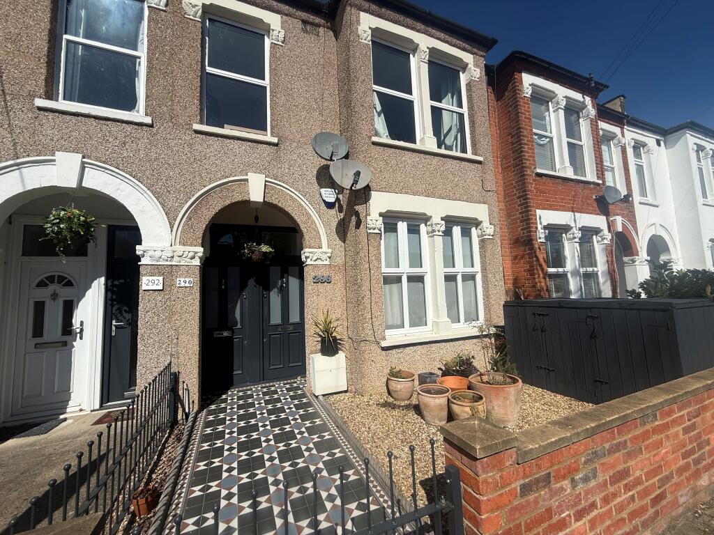 2 bed Apartment for rent in Beckenham. From Mann Lettings - Beckenham 2 bed Apartment for rent in Beckenham. From Mann Lettings - Beckenham