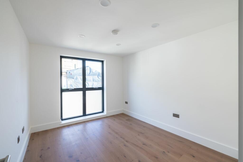 1 bed Apartment for rent in Penge. From Mann Lettings - Beckenham