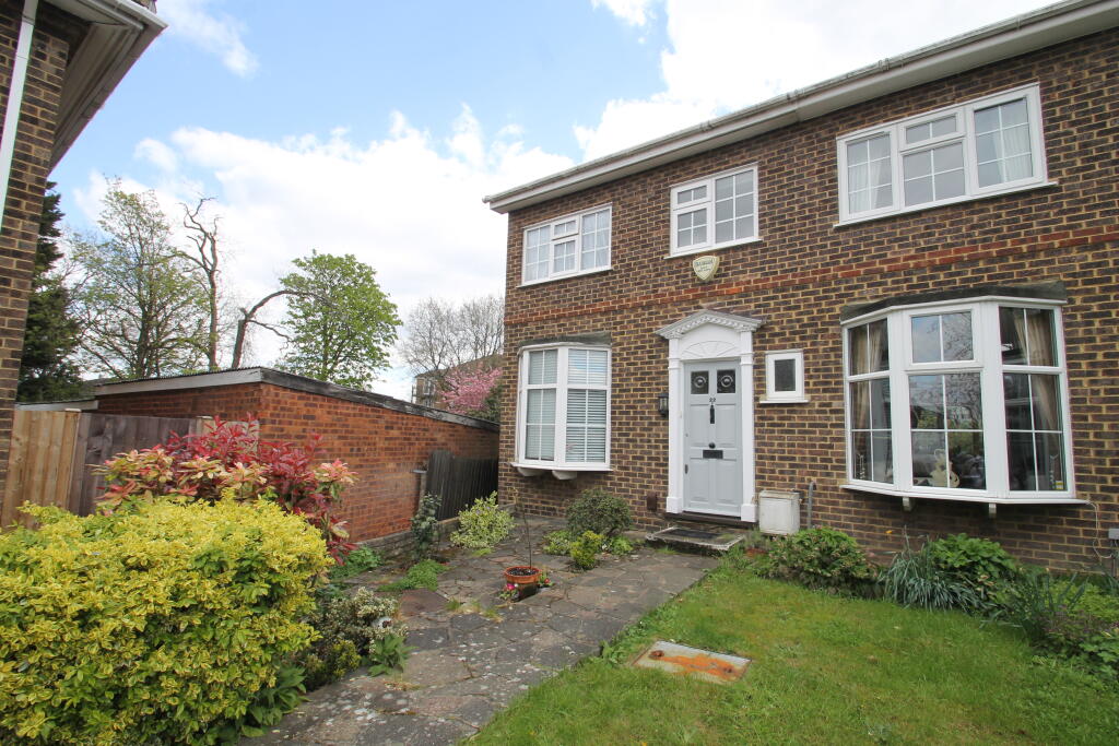 3 bed Detached for rent in Keston Mark. From Mann Lettings - Beckenham 3 bed Detached for rent in Keston Mark. From Mann Lettings - Beckenham