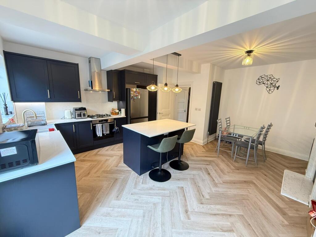 3 bed End of Terrace for rent in Beckenham. From Mann Lettings - Beckenham 3 bed End of Terrace for rent in Beckenham. From Mann Lettings - Beckenham