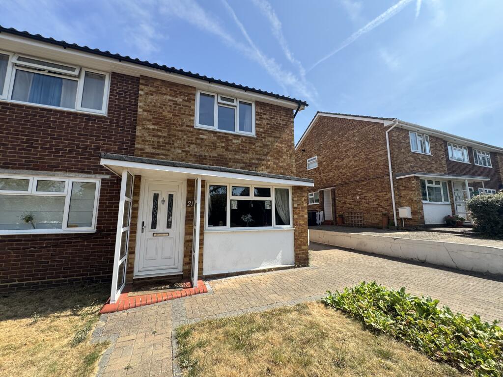 2 bed Apartment for rent in Keston. From Mann Lettings - Beckenham