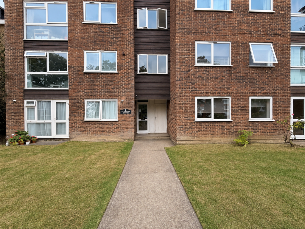2 bed Apartment for rent in Beckenham. From Mann Lettings - Beckenham 2 bed Apartment for rent in Beckenham. From Mann Lettings - Beckenham