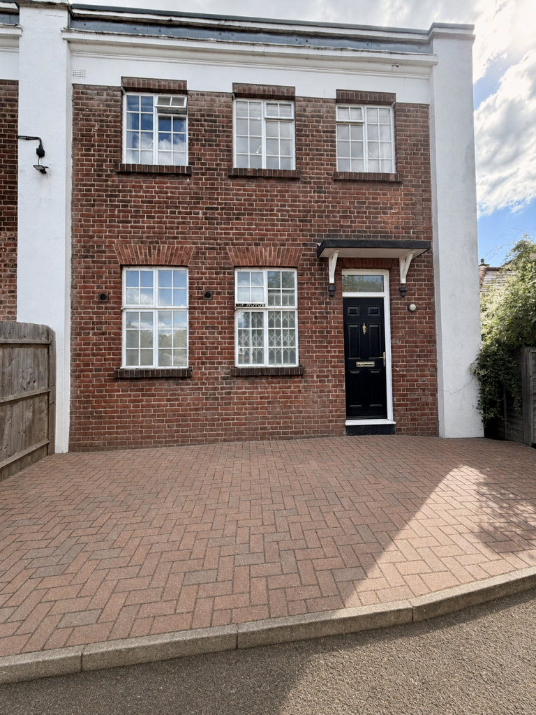 2 bed Annexe for rent in Beckenham. From Mann Lettings - Beckenham