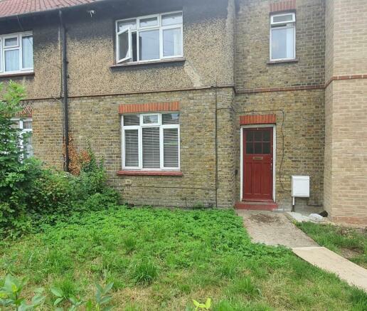 4 bed Semi-Detached House for rent in London. From Mann - Swanley