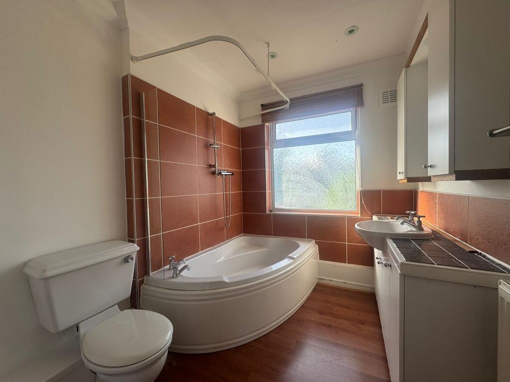 2 bed Detached for rent in Swanley. From Mann - Swanley 2 bed Detached for rent in Swanley. From Mann - Swanley