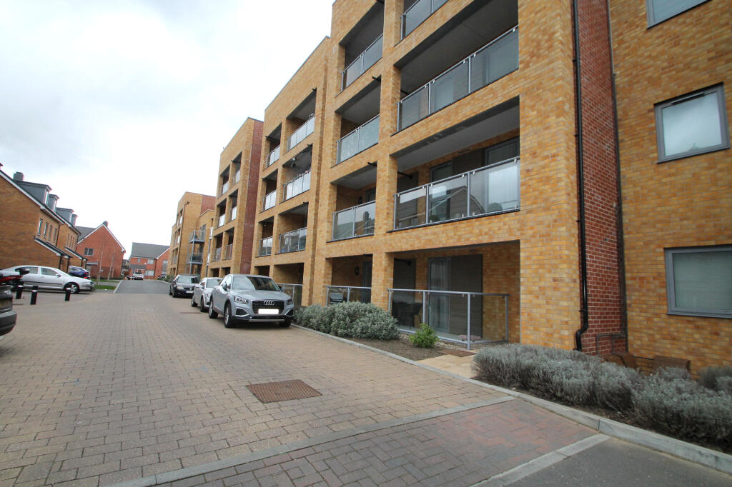 2 bed 1st Floor Flat for rent in Swanley. From Mann - Swanley