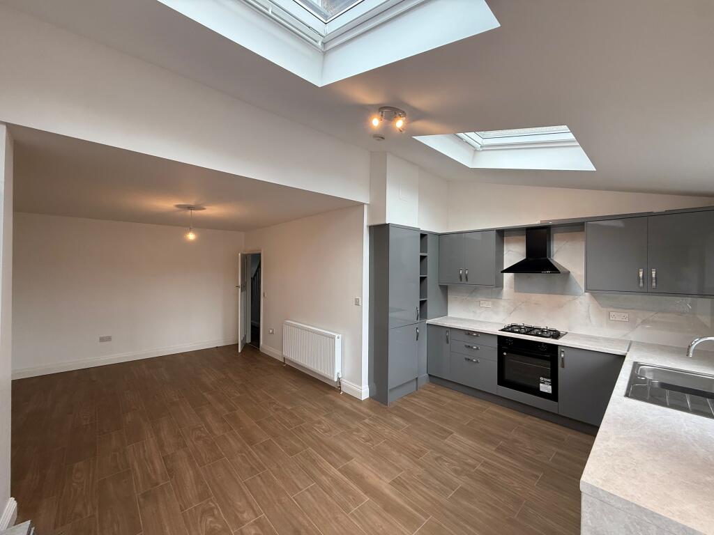 3 bed Detached for rent in Bexley. From Mann - Swanley