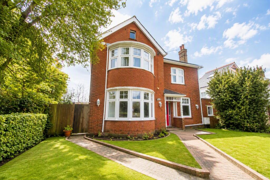 4 bed Studio for rent in Ruxley. From Mann - Swanley
