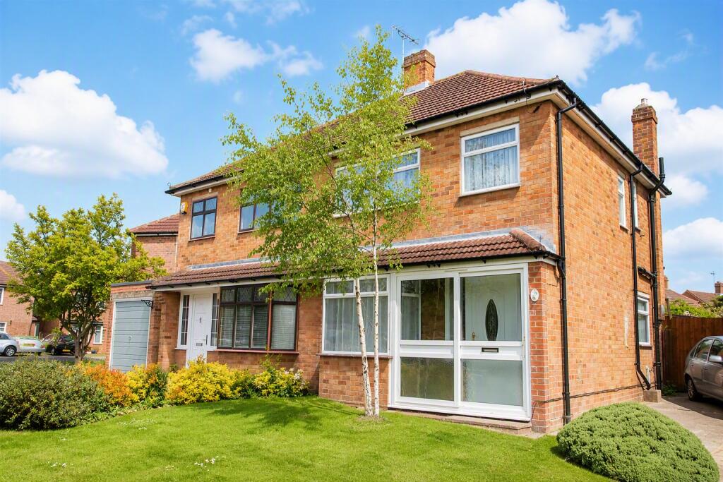 3 bed Detached for rent in Swanley. From Mann - Swanley 3 bed Detached for rent in Swanley. From Mann - Swanley