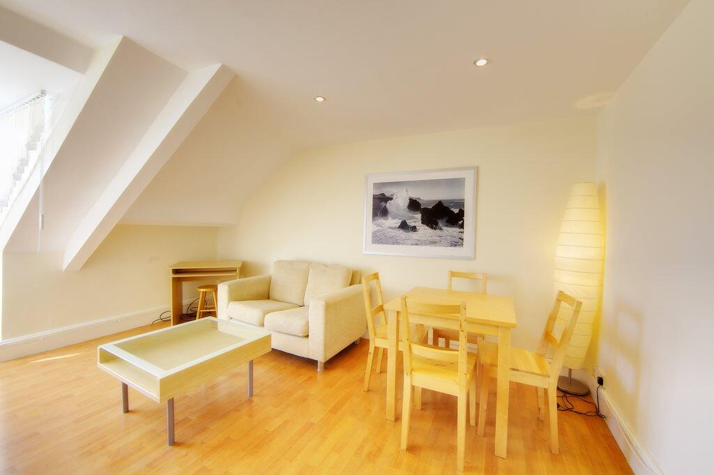2 bed 1st Floor Flat for rent in Newcastle upon Tyne. From Mansons Property Consultants - Jesmond 2 bed 1st Floor Flat for rent in Newcastle upon Tyne. From Mansons Property Consultants - Jesmond