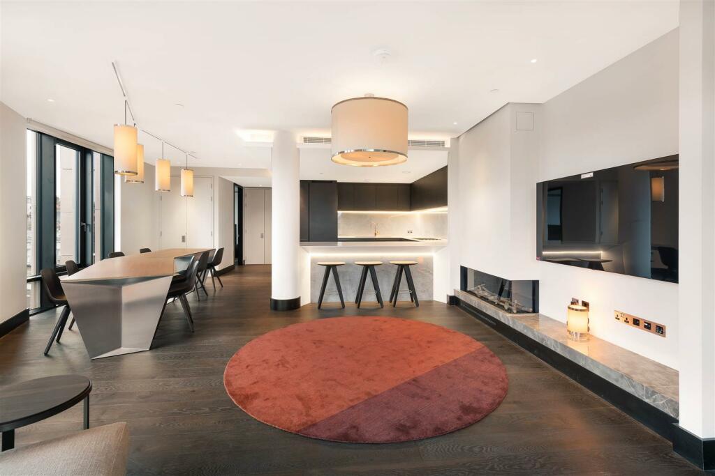 2 bed Apartment for rent in Paddington. From Mark Tunstall Property