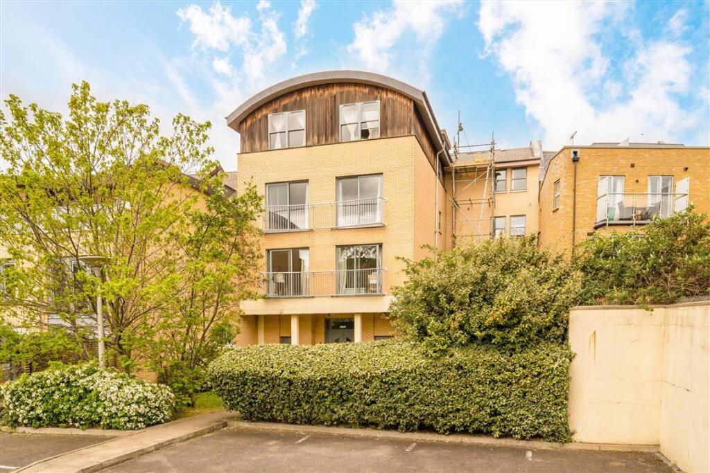 2 bed 1st Floor Flat for rent in Streatham. From Marsh & Parsons - Balham & Clapham South